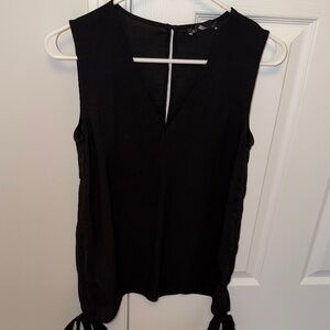 Trouve Black V-Neck Sleeveless Camisole with Side Tie Hem - SIZE XS!